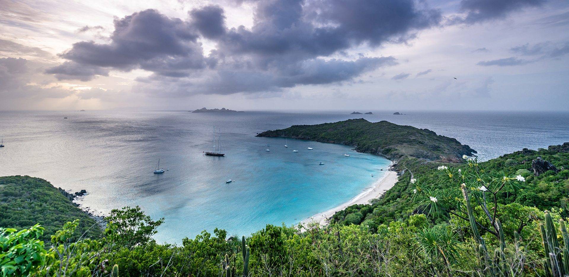 2-St-Barths-ptit-morne-hotel-Colombier-St-Barth..jpg