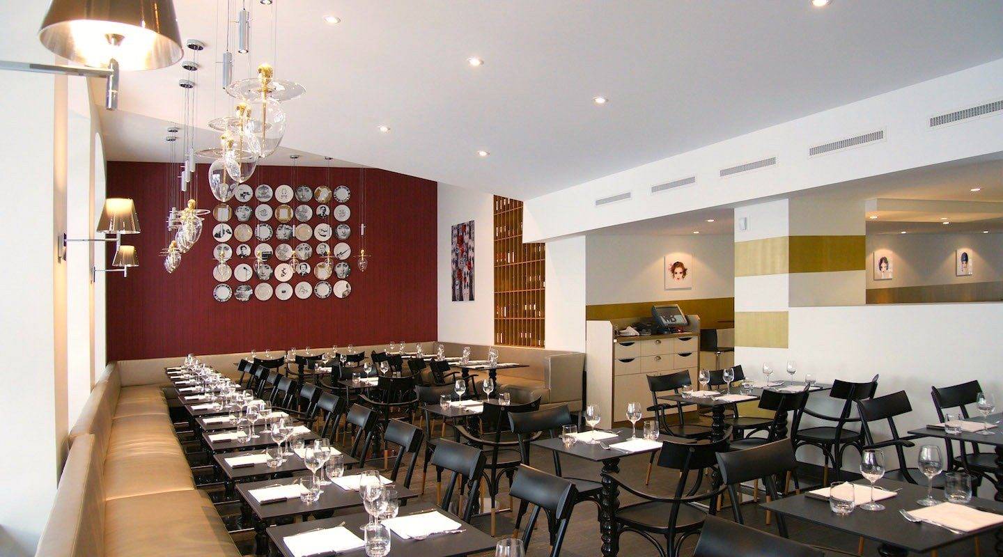 Wine and Beef Lévrier Restaurant in Geneva Lunch Reservations 24/