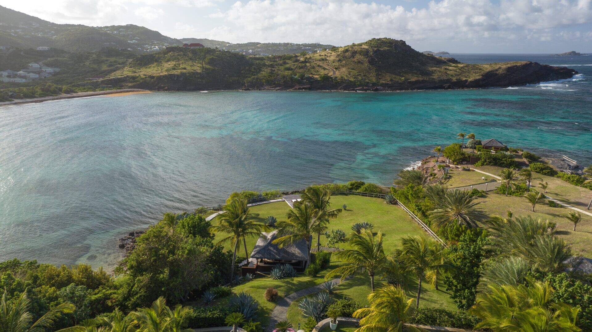 sun-beach-house-stbarth-silver-rainbow1-min.jpg