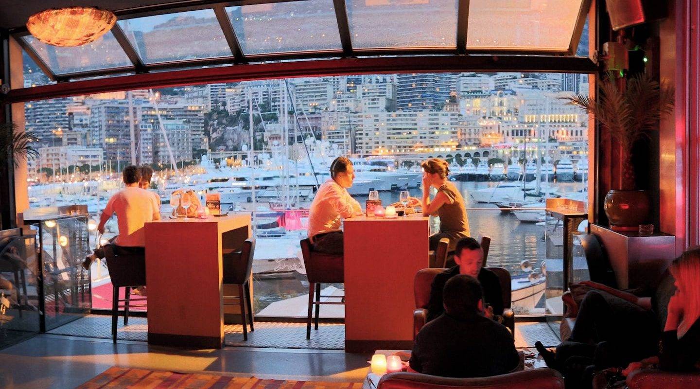 monaco-restaurant-balcon-min-0.jpg