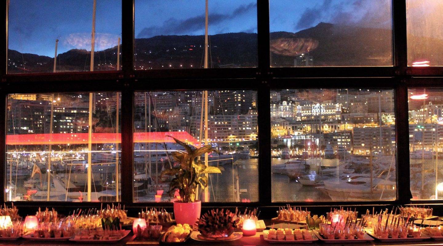 monaco-restaurant-buffet-with-view-min.jpg