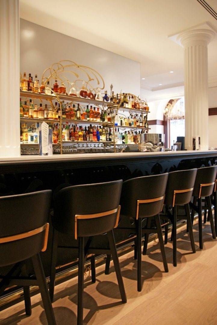 geneve-restaurant-09-bar-min.jpg