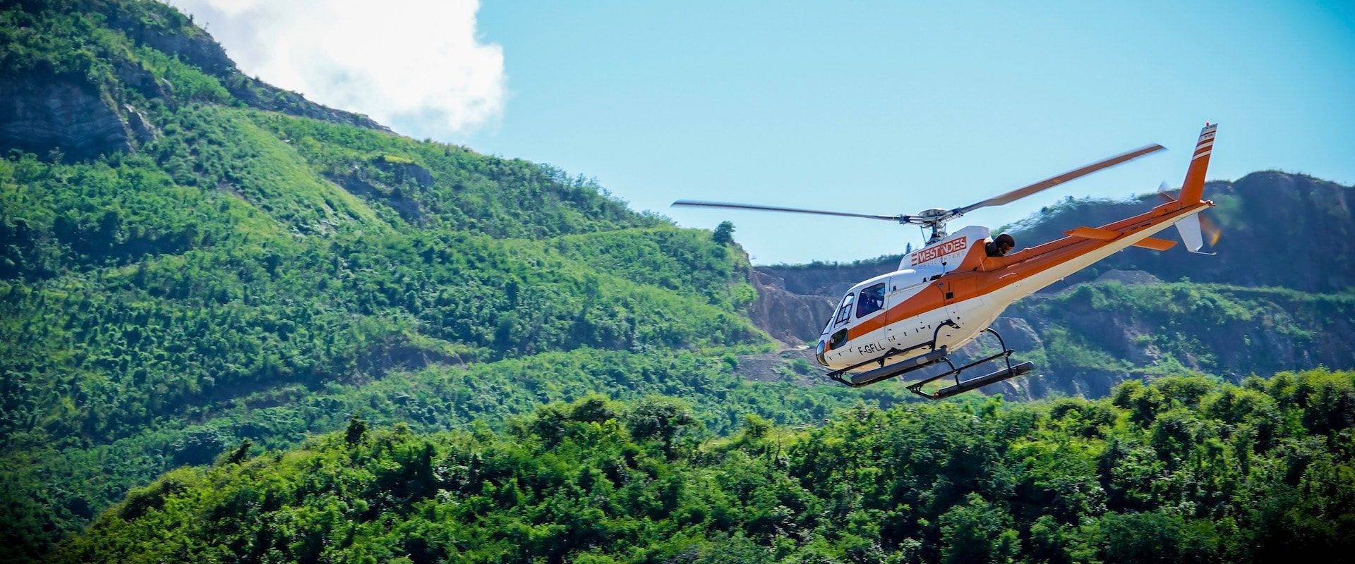 8-West-Indies-Helicoptere-St-Barth.jpg