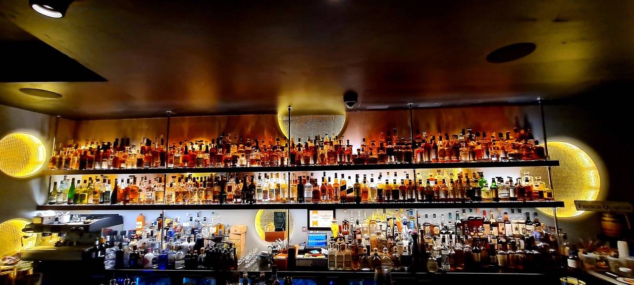 1-st-barths-bar-quarter-gustavia-st-barth.jpeg