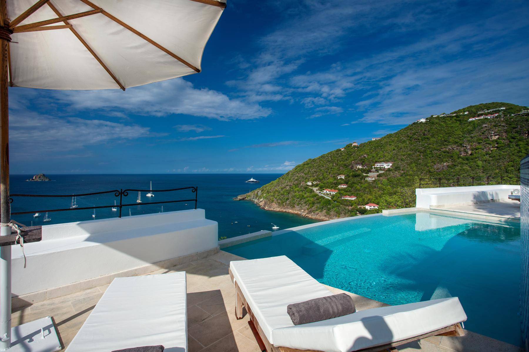 1_ideal_villa_rentals_st_barth_mauresque_view.jpg