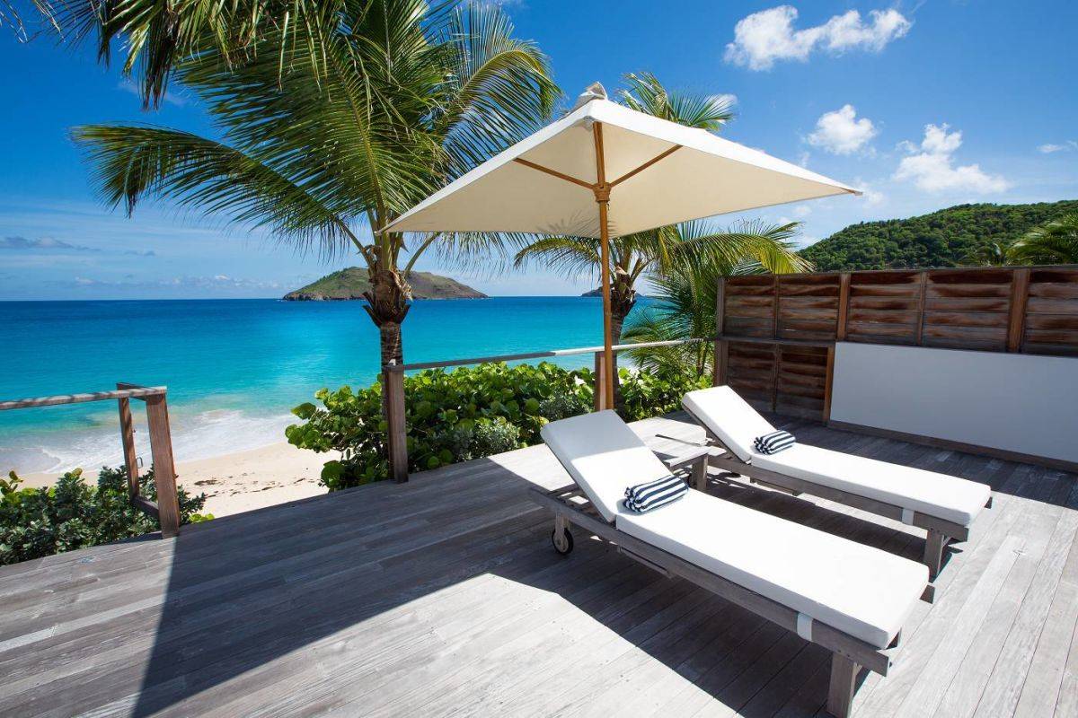 3-ideal-villa-rentals-st-barths-ganesh-terrace-5de27d60ddac5550011278-1.jpg