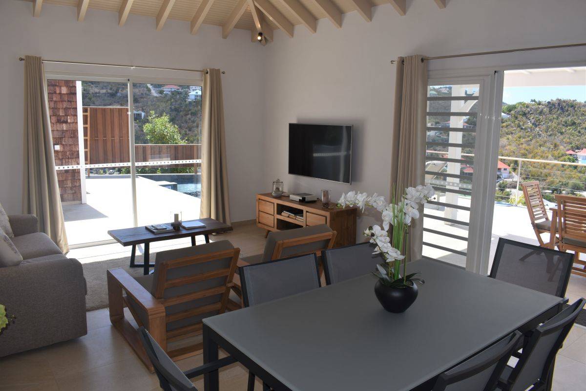 6-ideal-villa-rentals-flamands-cypraea-living-room-5d8a773ea6f0e852620684.jpg.jpg