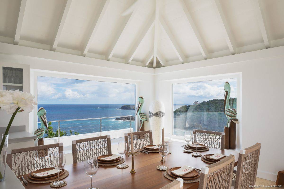 8-ideal-saint-barth-villa-elle-dining-60da26a7cd29a747057352-1.jpg