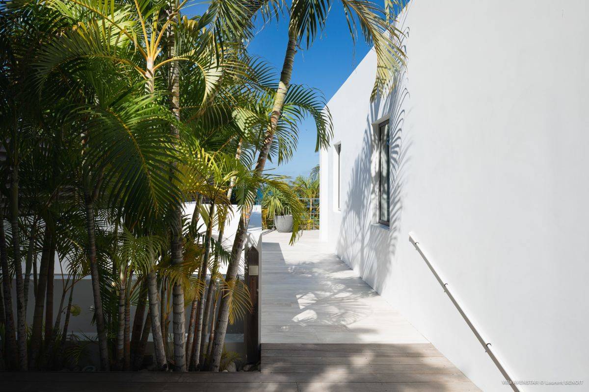 ideal-saint-barth-villa-rentals-avenstar-exteriors-16-61d33f0cd4d80409674226.jpg