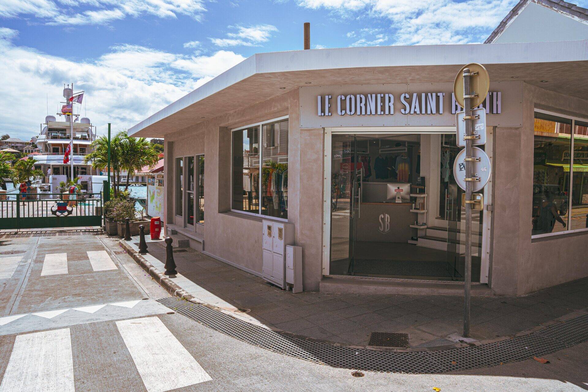 4-st-barth-le-corner-shopping-gustavia-st-barthelemy.jpeg